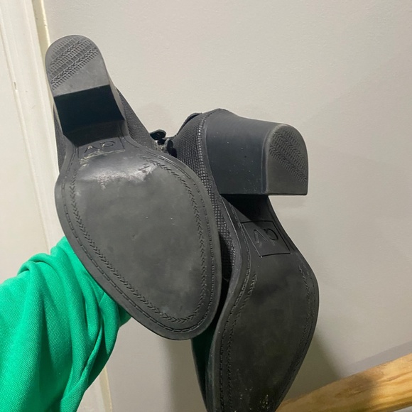 Booties - Picture 4 of 5